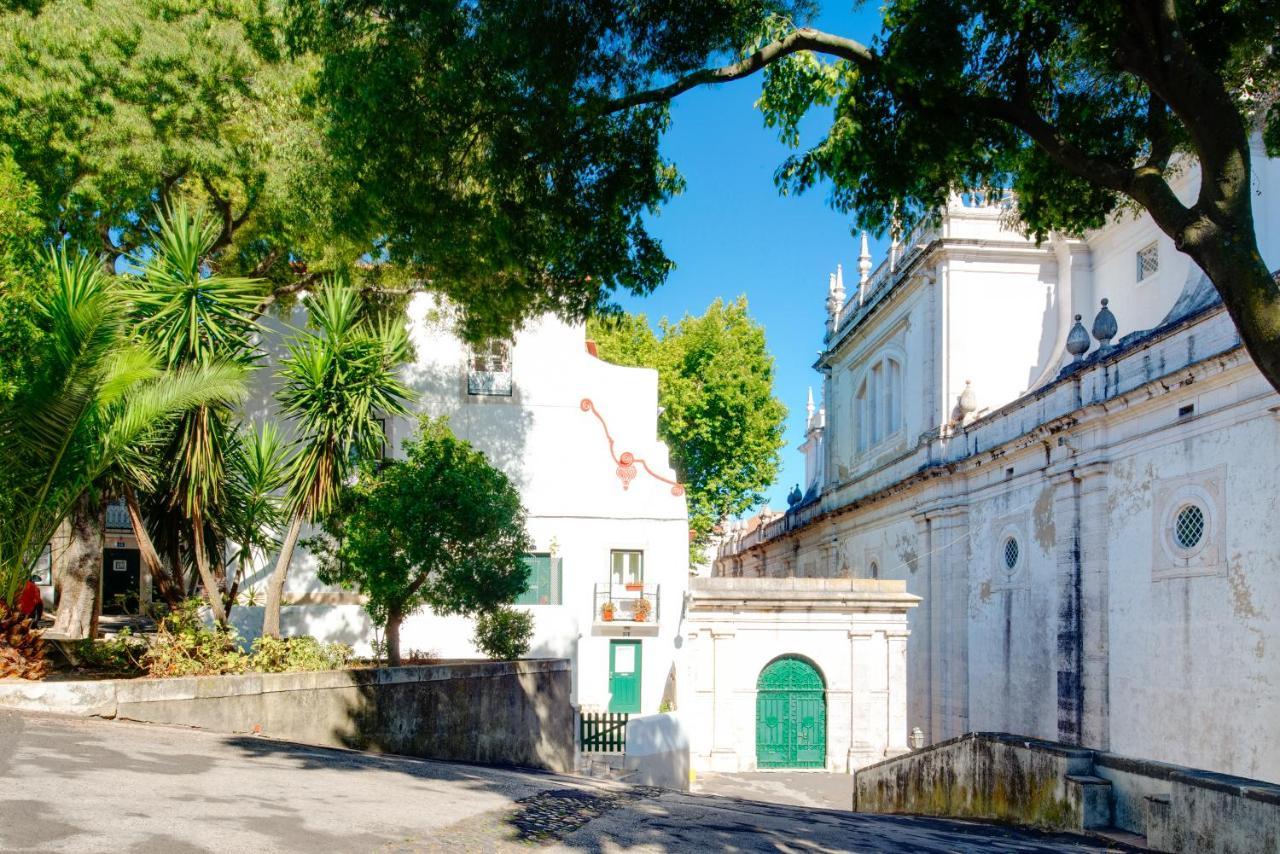 Cozy House By Famous Flea Market With Terrace Appartement Lissabon Buitenkant foto